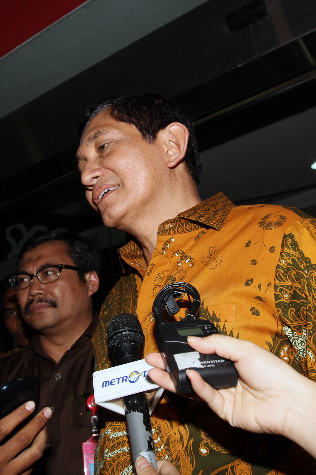 maroef-sjamsoedin-diperiksa-kejagung-selama-10-jam_20151208_213639.jpg