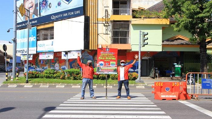 maryadi-gondrong-dan-mayor-haristanto-menggelar-aksi.jpg
