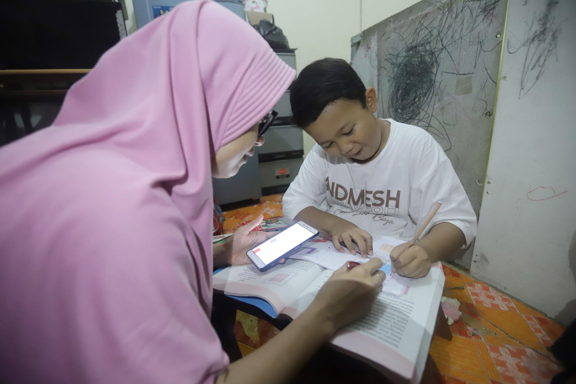 masa-siswa-belajar-di-rumah-diperpanjang_20200331_183043.jpg