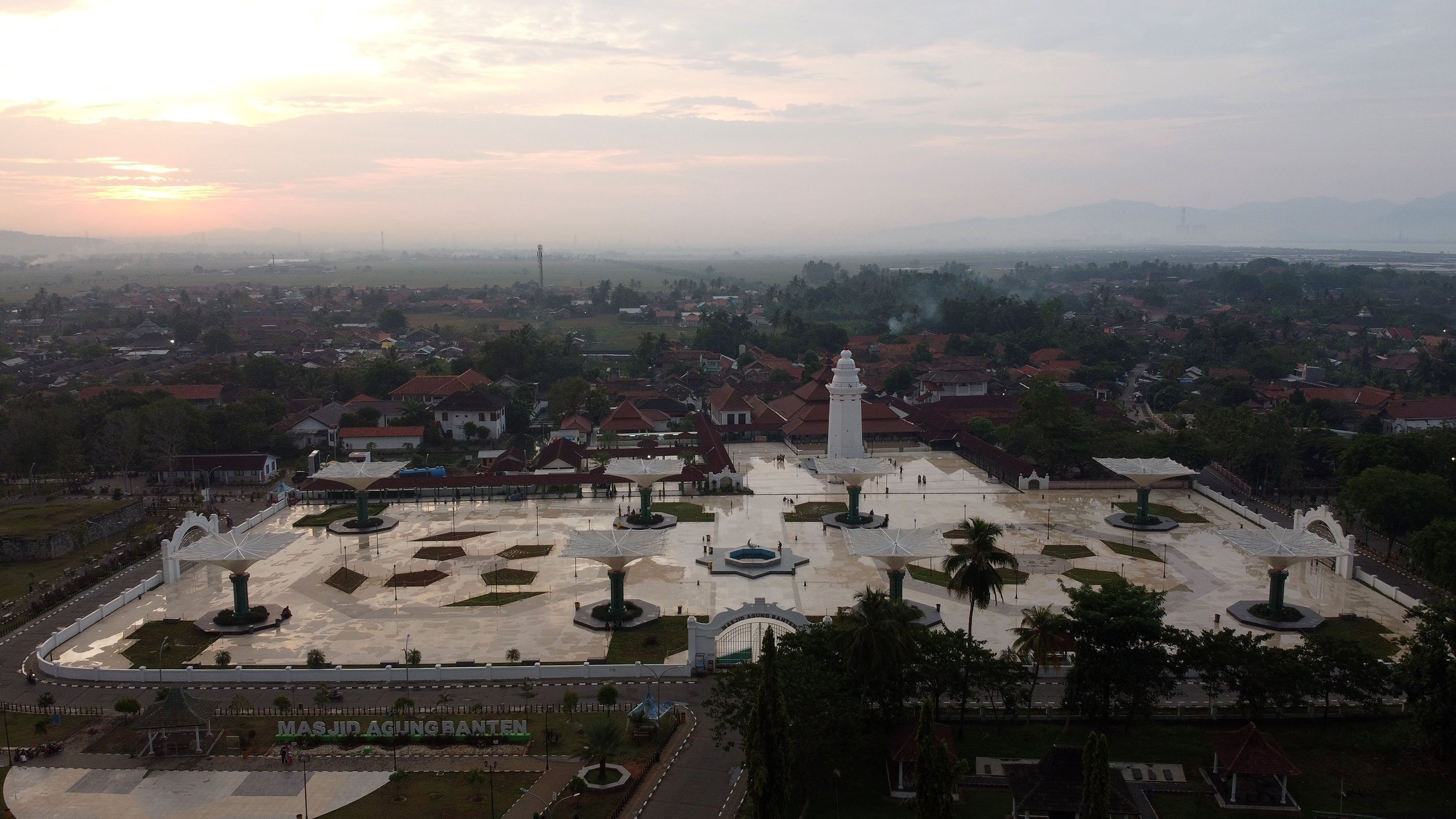 masjid-agung-banten_20201019_165716.jpg