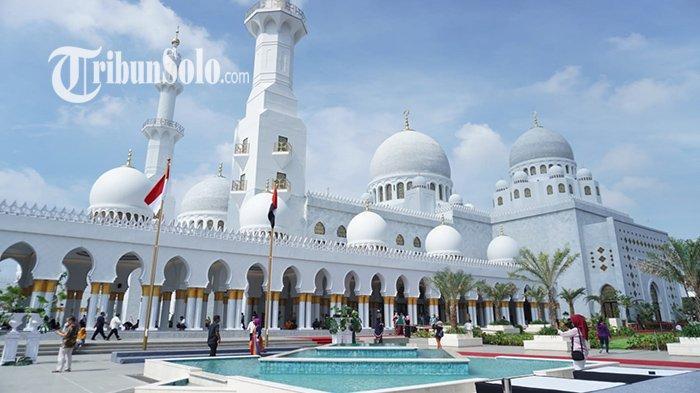 masjid-raya-sheikh-zayed-al-nahyan-atau-masjid-syekh-sayyid-solo.jpg