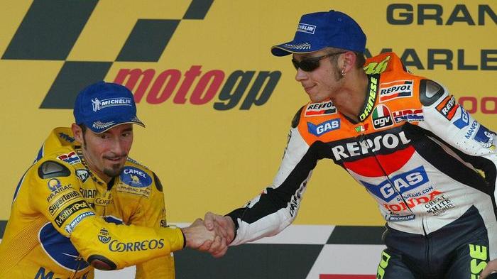 max-biaggi-dan-valentino-rossi-2.jpg