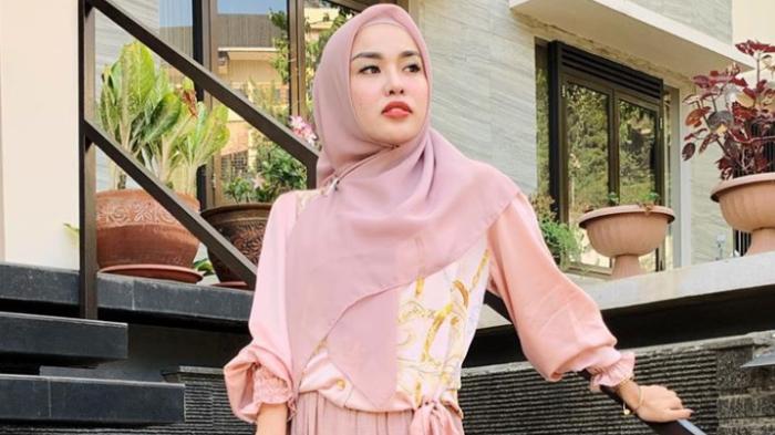 Mengaku Dapat Kabar Langsung dari Medina Zein, Orang Dekat Sebut Medina Bukan Positif Narkoba