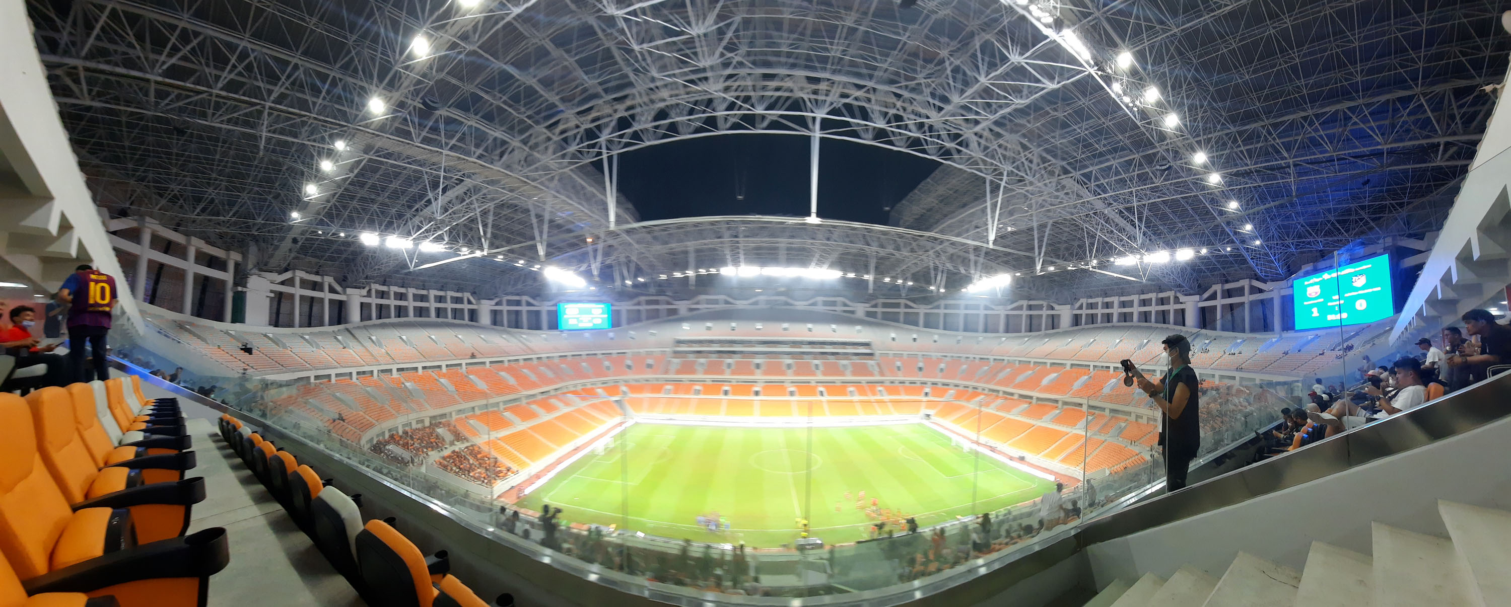 megahnya-jakarta-international-stadium_20220420_031451.jpg