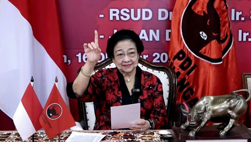 megawati-soekarnoputri-menyampaikan-pidato-politik-dalam-rapat-pdip.jpg