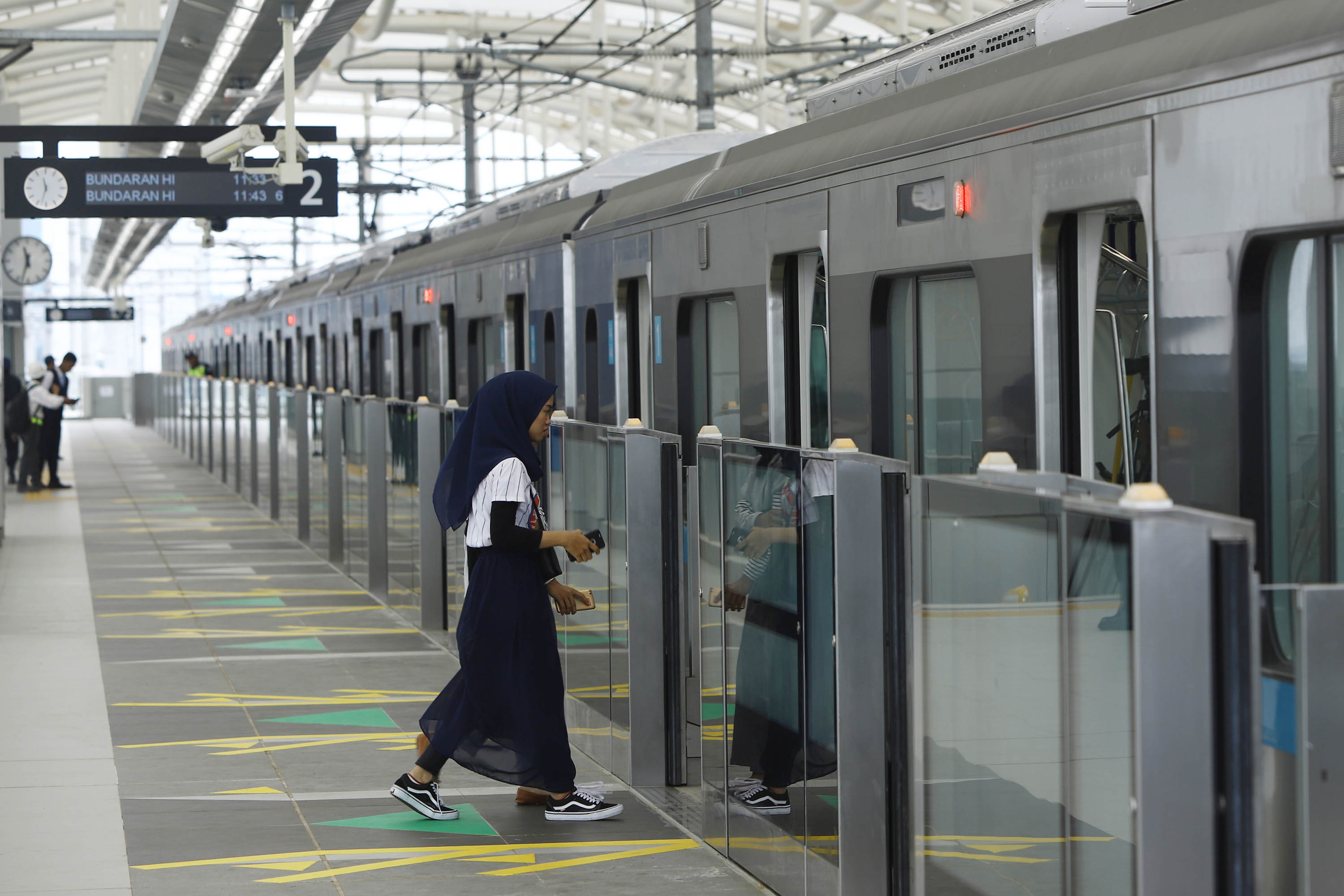 melihat-uji-coba-publik-mrt-jakarta_20190312_170228.jpg