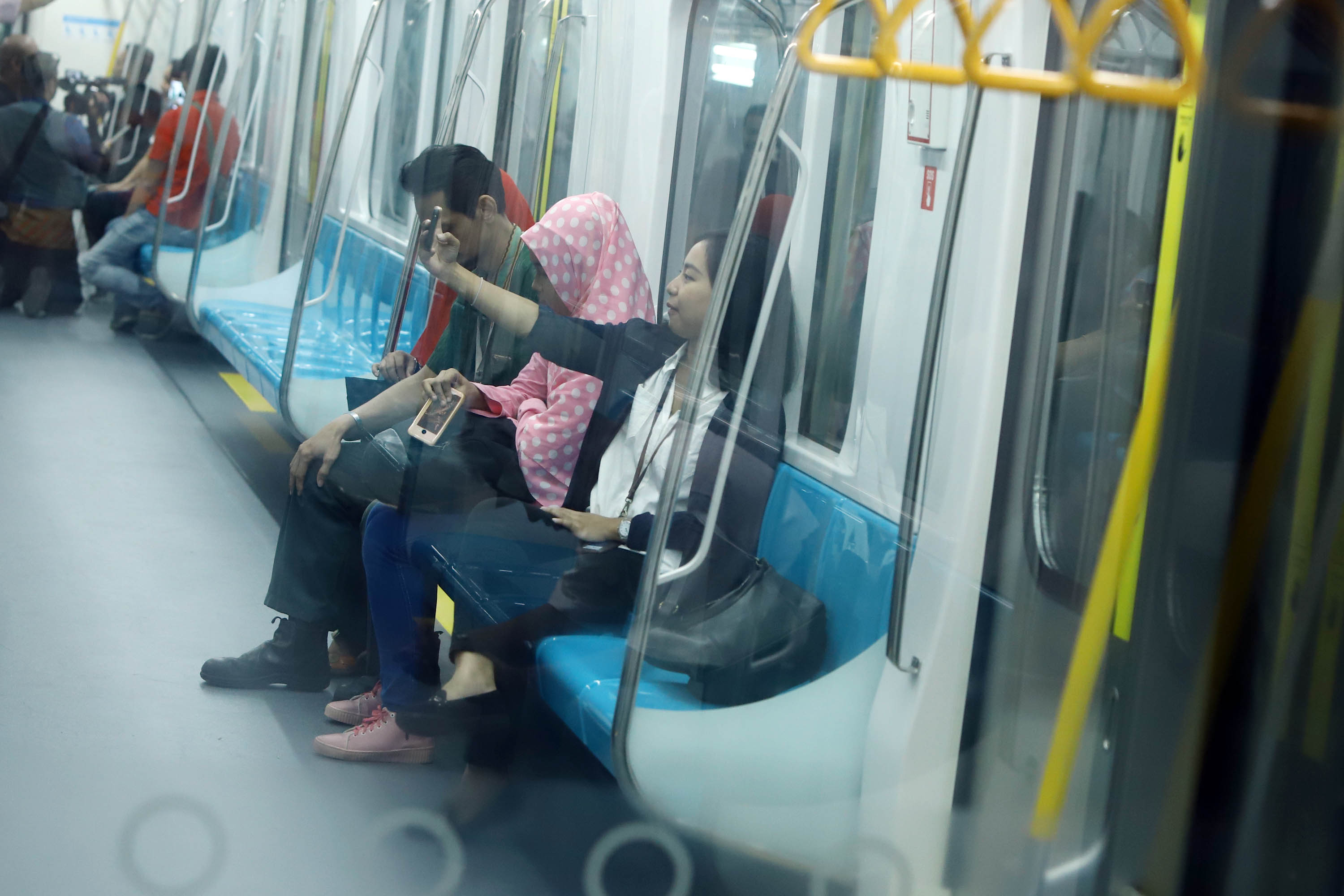 melihat-uji-coba-publik-mrt-jakarta_20190312_170339.jpg