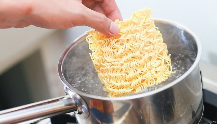 memasak-mie-instan_20180201_150401.jpg