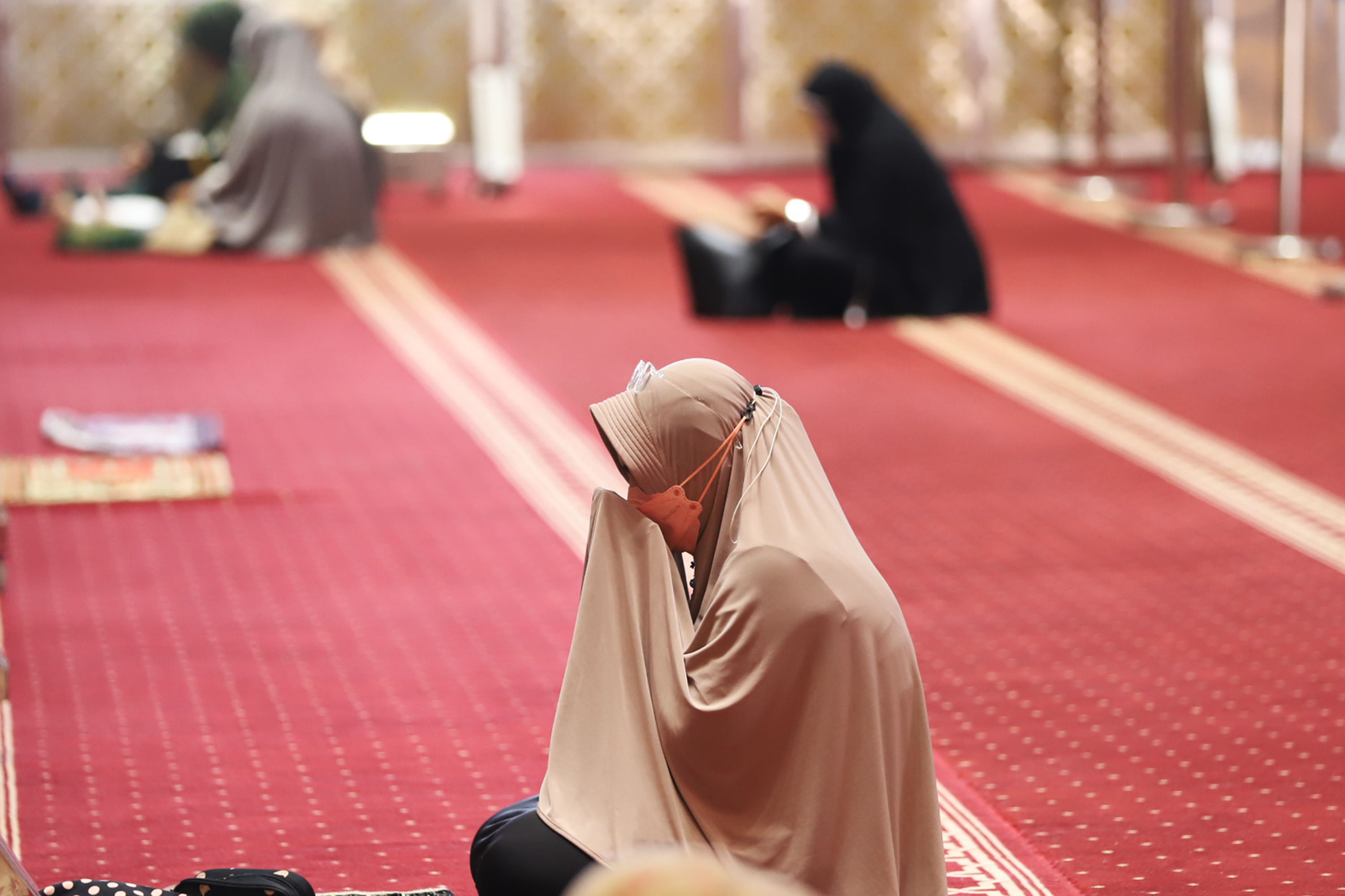 membaca-al-quran-di-bulan-ramadan_20220404_152207.jpg