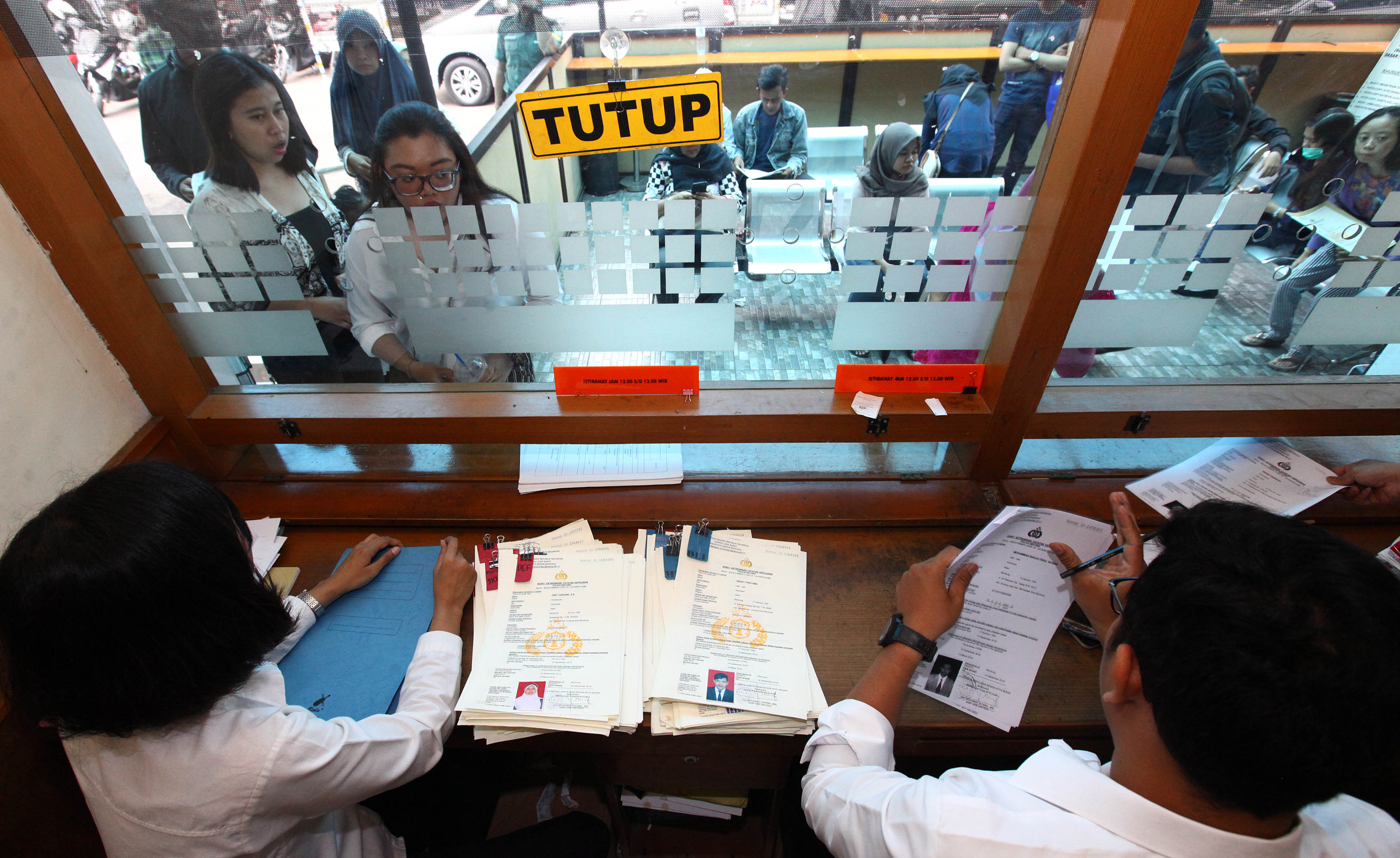 membuat-skck-untuk-daftar-cpns-2018_20180919_003220.jpg