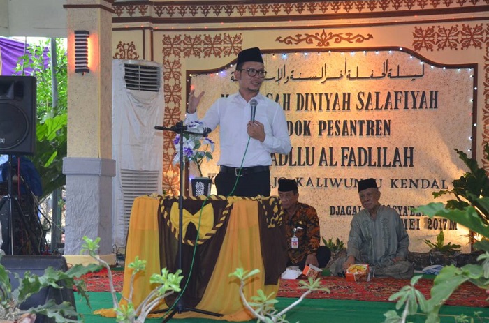 menaker-hanif-dhakiri_20170505_092816.jpg<pf>menaker-hanif-dhakiri_20170505_092933.jpg<pf>menaker-hanif-dhakiri_20170505_093122.jpg