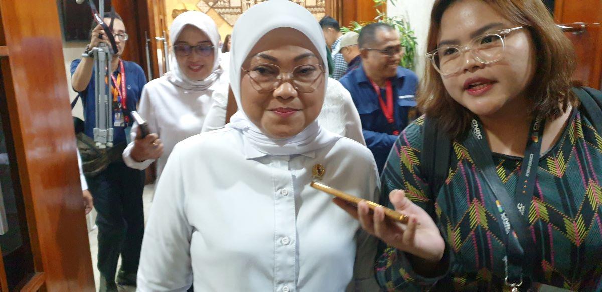 menaker-ida-fauziyah-____-ok.jpg