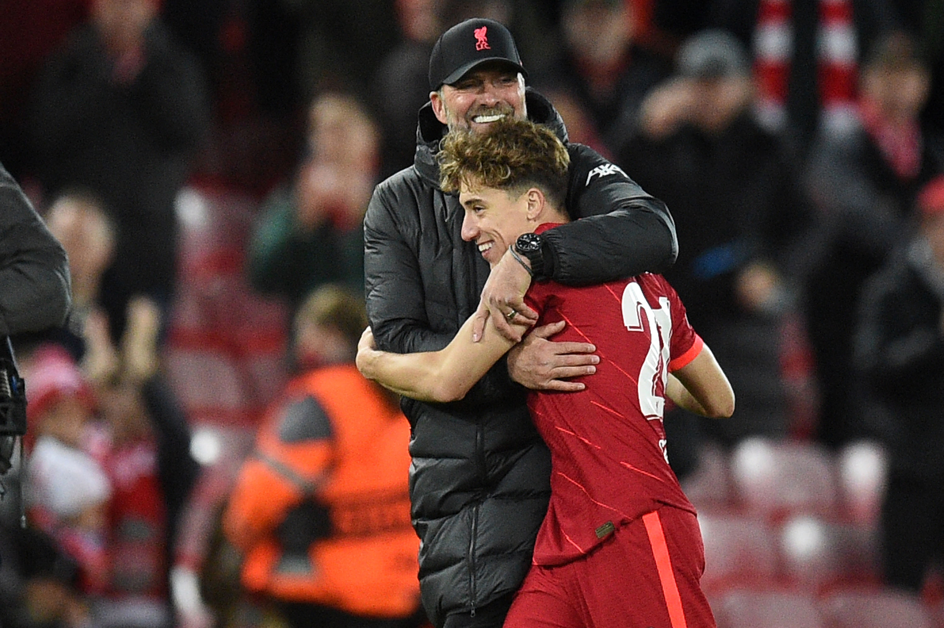 menang-2-0-liverpool-melaju-ke-babak-16-besar_20211104_114655.jpg