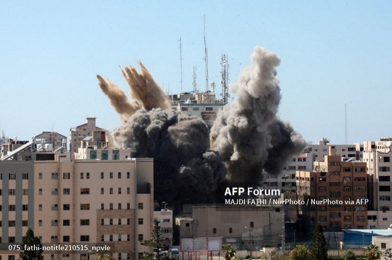 menara-jala-serangan-udara-israel-di-kota-gaza.jpg