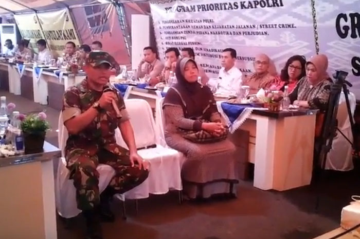 mengadu-ke-kapolda_20160324_181205.jpg