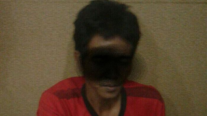 mengamankan-bandar-judi-togel_20160331_124612.jpg