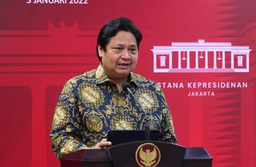 menko-airlangga-hartarto-ratas-evaluasi-030122.jpg