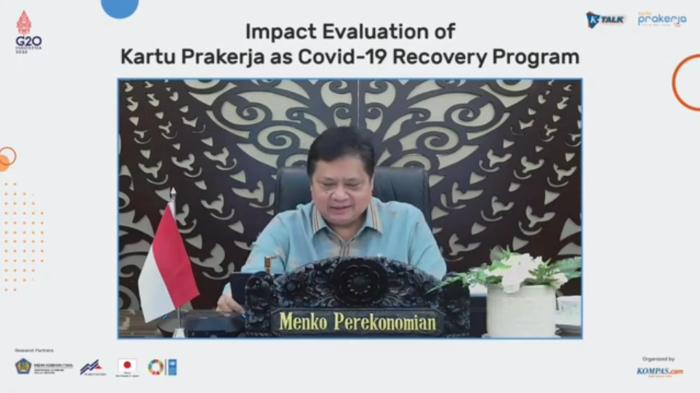 menko-perekonomian-airlangga-hartanto-dalam-seminar-virtual-rabu-922022.jpg