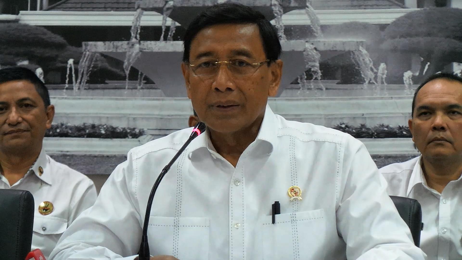 menkopolhukam-wiranto-konpers-satgas-saber-pungli_20161201_132009.jpg