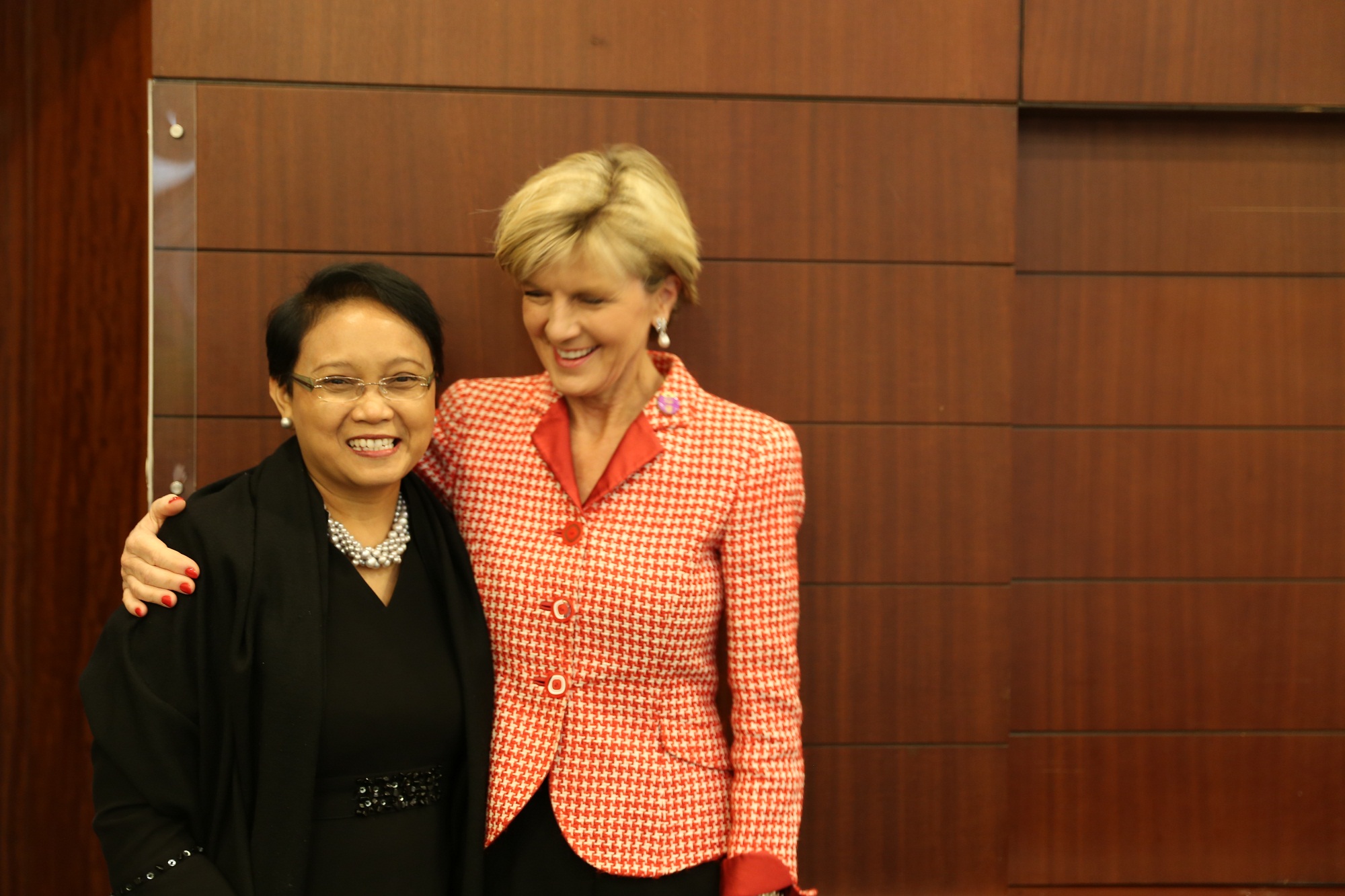 menlu-julie-bishop-dan-menlu-retno-marsudi_20150903_220120.jpg