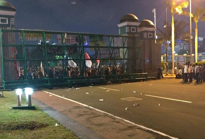 menolak-revisi-uu-kpk-dan-sejumlah-ruu-lainnya.jpg