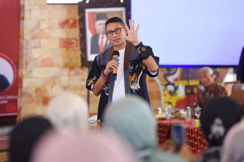 menparekraf-sandiaga-uno-dalam-pelatihan-bertajuk-strategi-branding-produk-ekonomi-kreatif.jpg