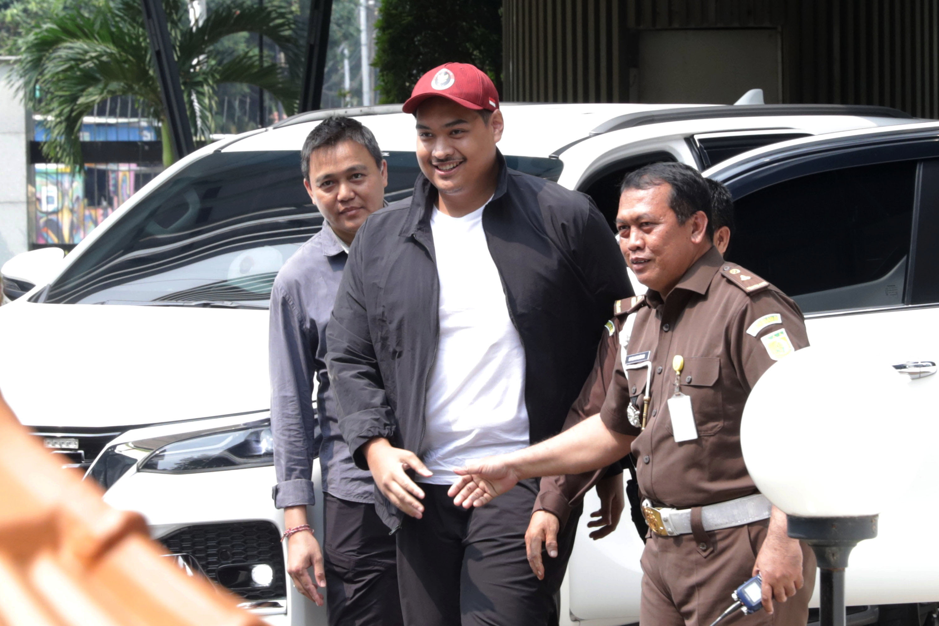 menpora-dito-ariotedjo-diperiksa-kejagung_20230703_133550.jpg