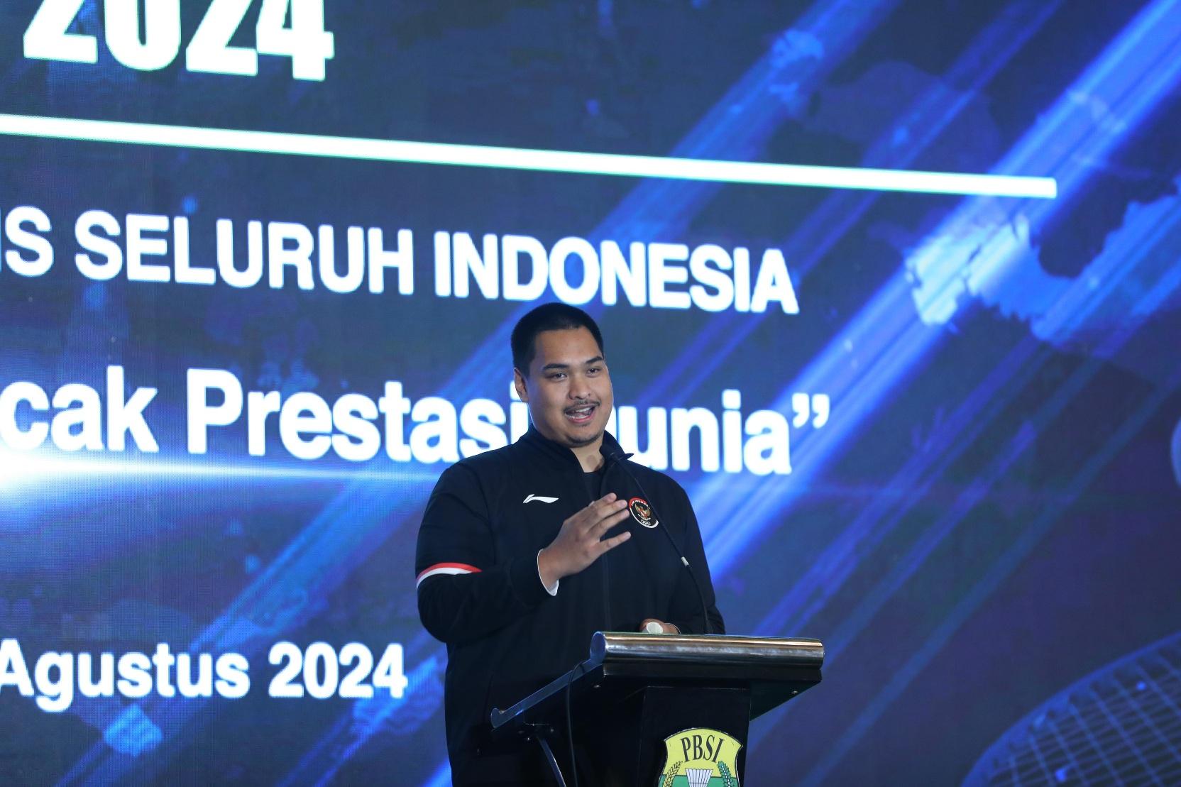 menpora-dito-ariotedjo-saat-hadir-dalam-musyawarah-nasional-pbsi.jpg