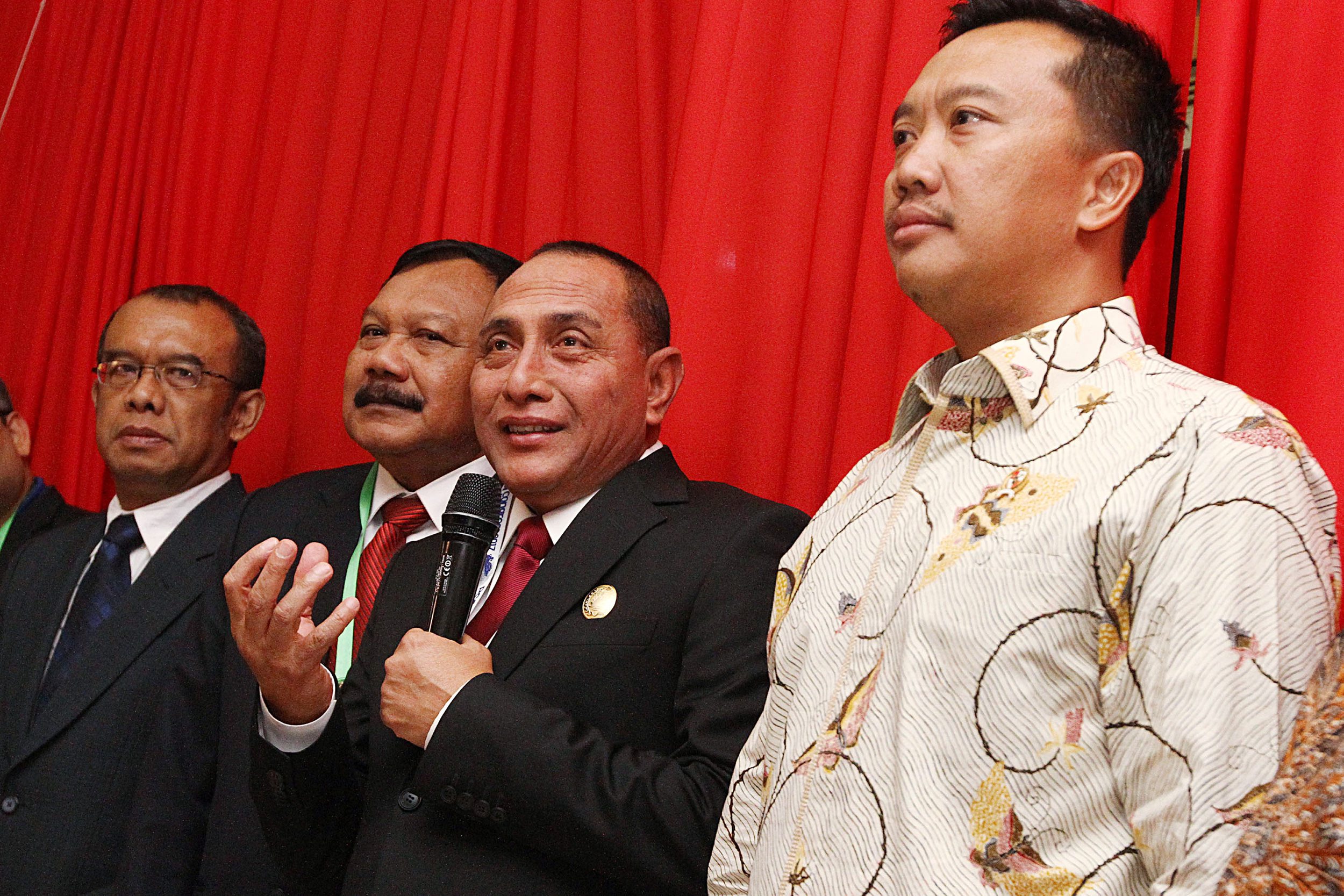 menpora-imam-nahrawi-buka-kongres-pssi-2017_20170109_152627.jpg