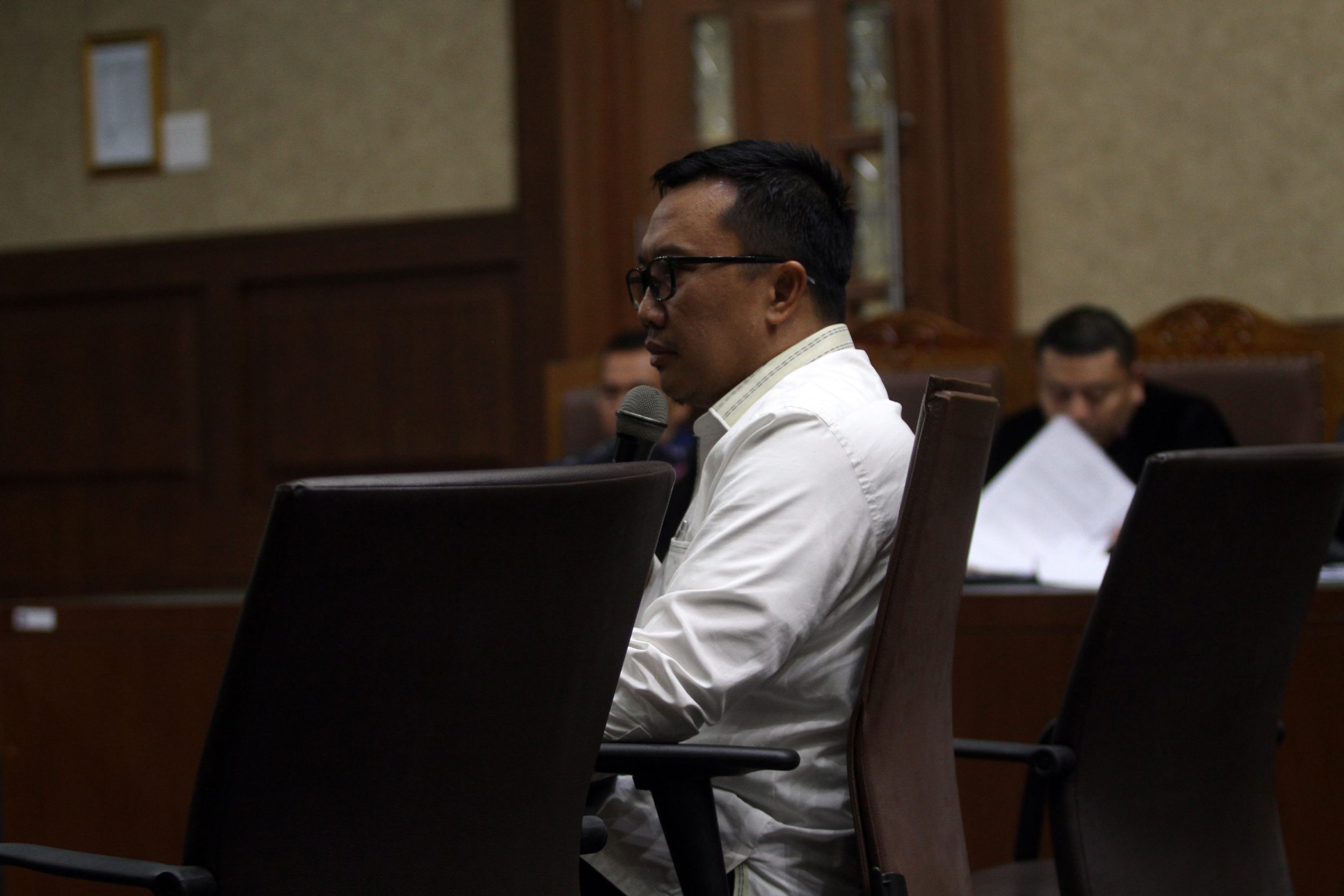 menpora-jadi-saksi-di-pengadilan-tipikor_20190430_123303.jpg