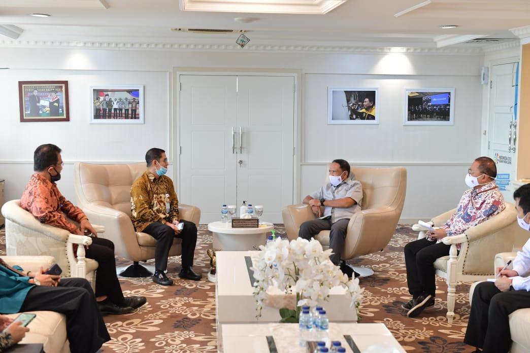 menpora-zainudin-amali-berharap-tvri-menjadi-lembaga-penyiaran-yang-lebih-kreatif.jpg