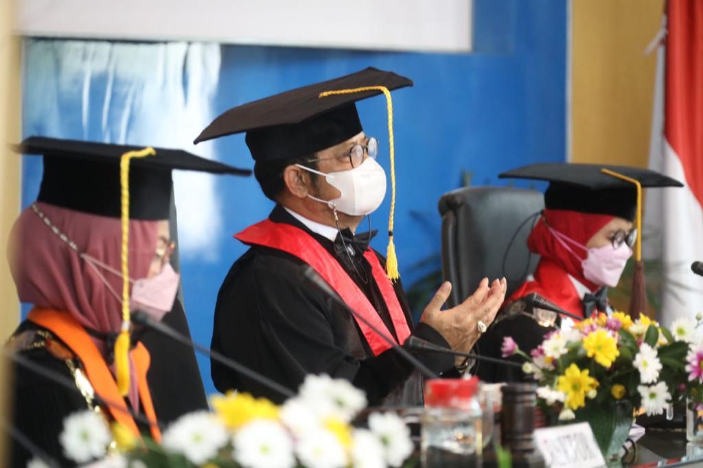 mentan-syl-honoris-causa-oleh-fh-unhas.jpg
