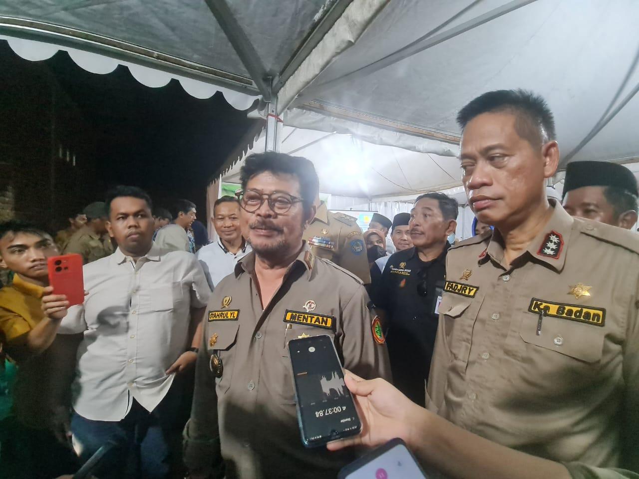 mentan-syl-pastikan-ketersedian-pangan-pokok-di-semua-daerah-dalam-kondisi-aman.jpg