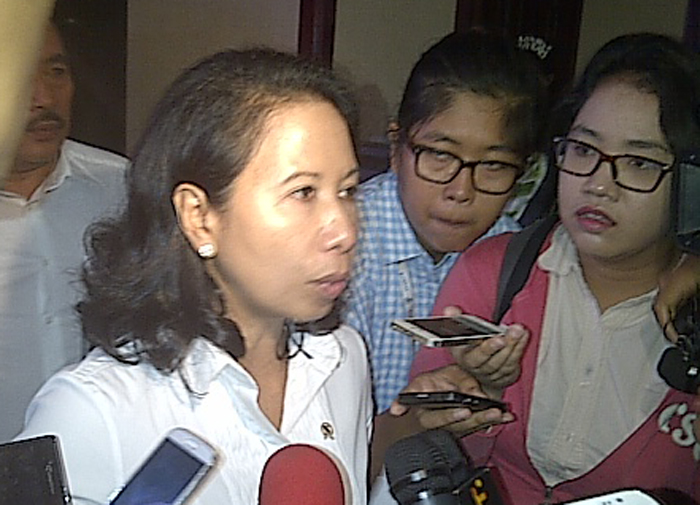 menteri-bumn-rini-soemarno-senin_20151026_132938.jpg