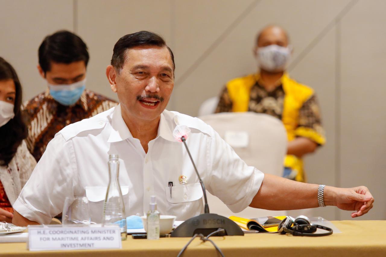 menteri-koordinator-bidang-kemaritiman-dan-investasi-luhut-binsar-pandjaitan-senyum.jpg