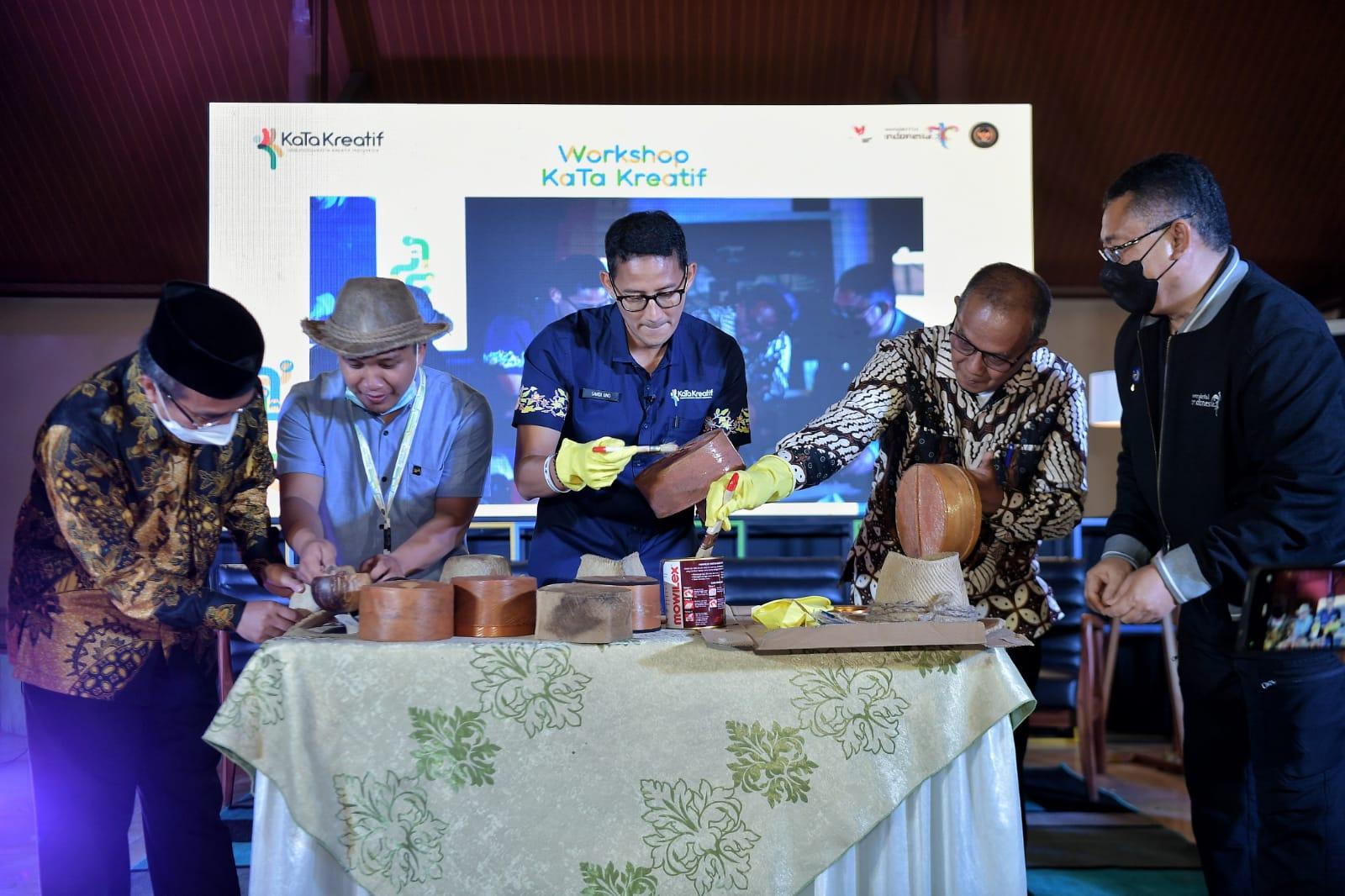 menteri-pariwisata-dan-ekonomi-kreatif-sandiaga-uno-menghadiri-acara-workshop-kata.jpg