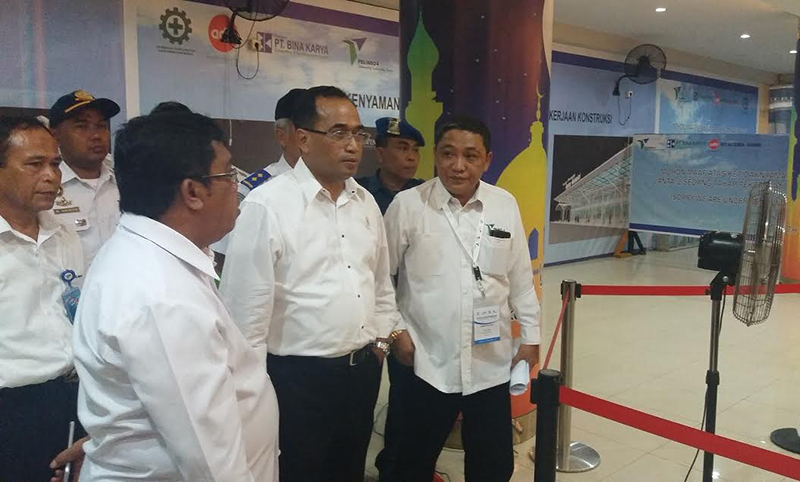 menteri-perhubungan-budi-karya_20161219_185555.jpg