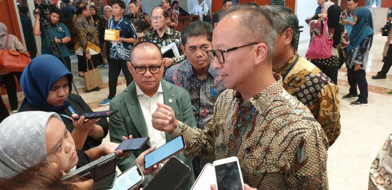 menteri-perindustrian-menperin-agus-gumiwang-kartasasmita-di.jpg