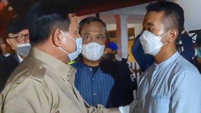 menteri-pertahanan-prabowo-subianto-ke-rumah-duka.jpg