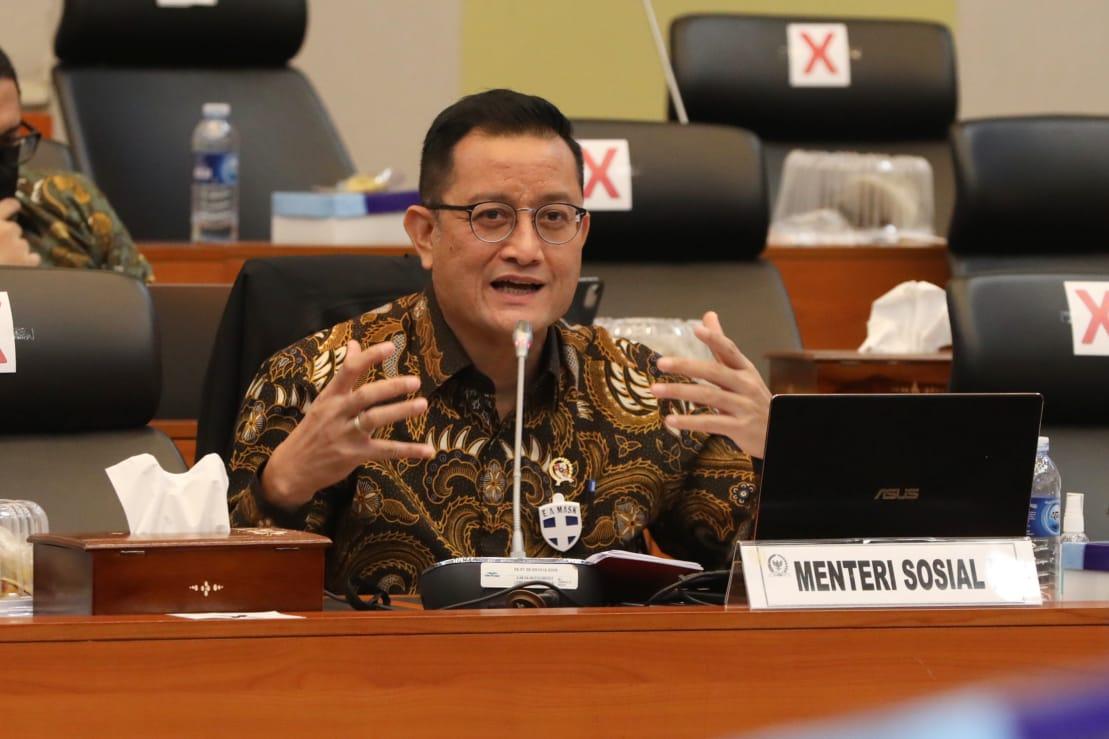 menteri-sosial-juliari-p-batubara-di-jakarta-26082020.jpg