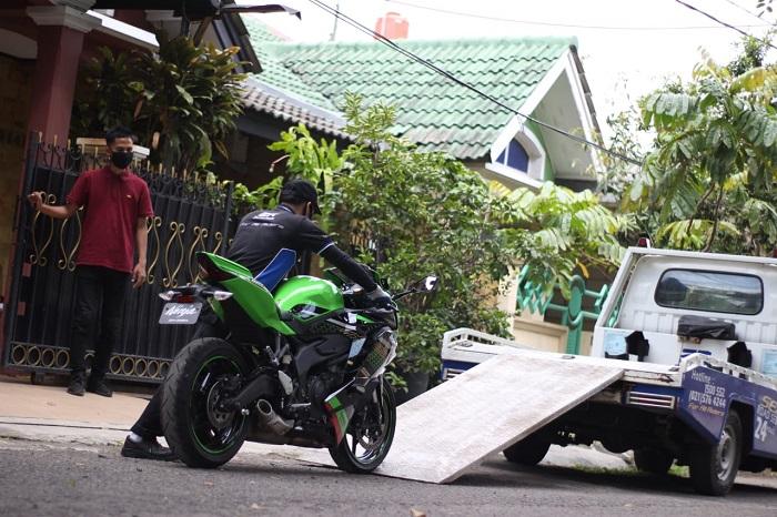 menyediakan-layanan-towing-motor-yang-diklaim-murah.jpg