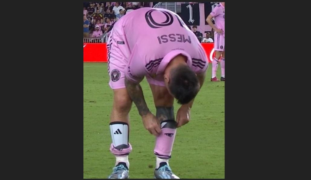 messi-cedera-kesulitan-berjalan.jpg