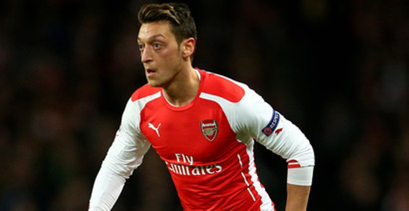 mesut-oezil-gilasssss_20160810_233037.jpg