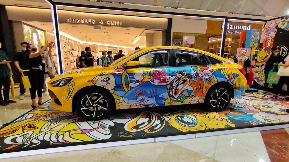 mg-motor-indonesia-berkolaborasi-dengan-seniman-muklay-di-sedan-mg-5-gt.jpg