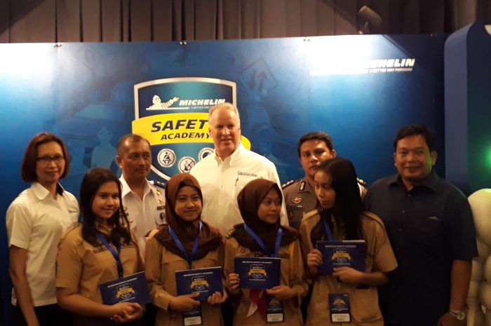 michelin-safety-academy_20171004_173629.jpg