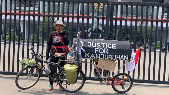 midun-pengayuh-tragedi-kanjuruhan-1.jpg