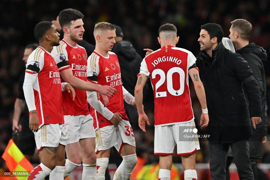 mikel-arteta-saat-arsenal-melawan-burnley.jpg