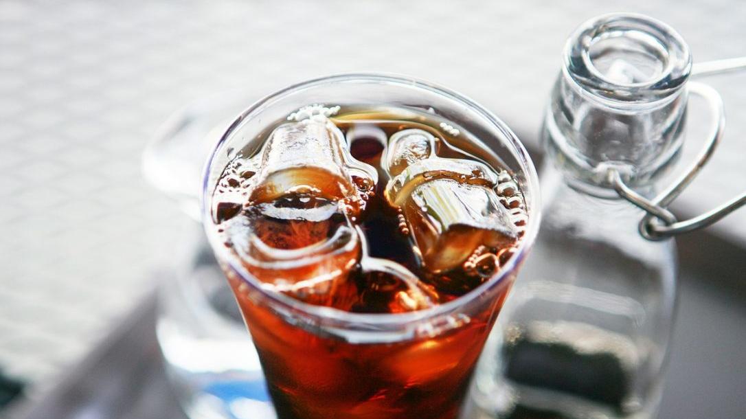 minuman-dengan-es-batu.jpg