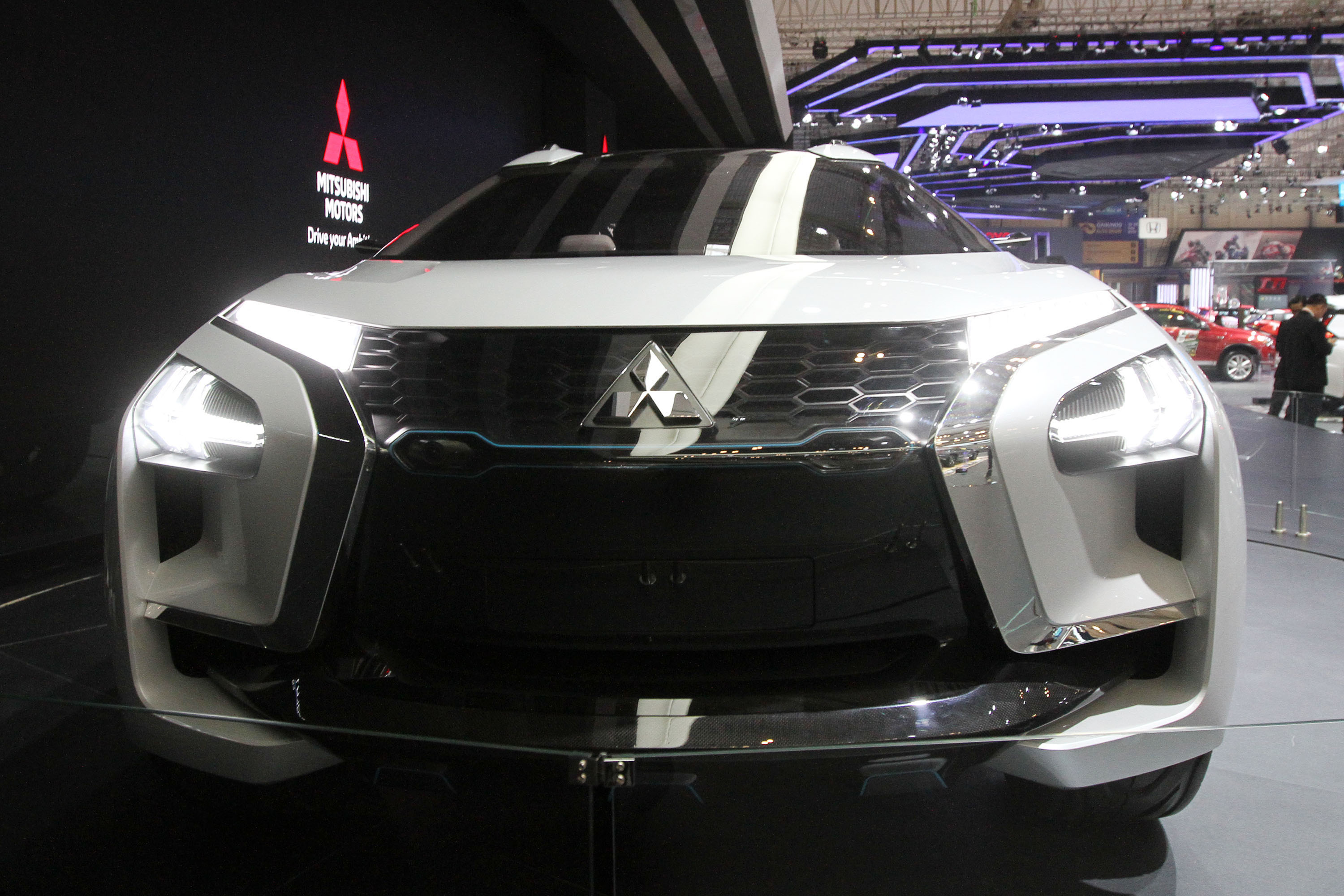 mobil-listrik-mitsubishi_20180803_201928.jpg
