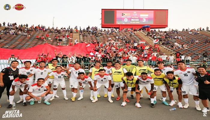 momen-foto-bersama-timnas-u22-indonesia-setelah-mengalahkan-timor-leste.jpg
